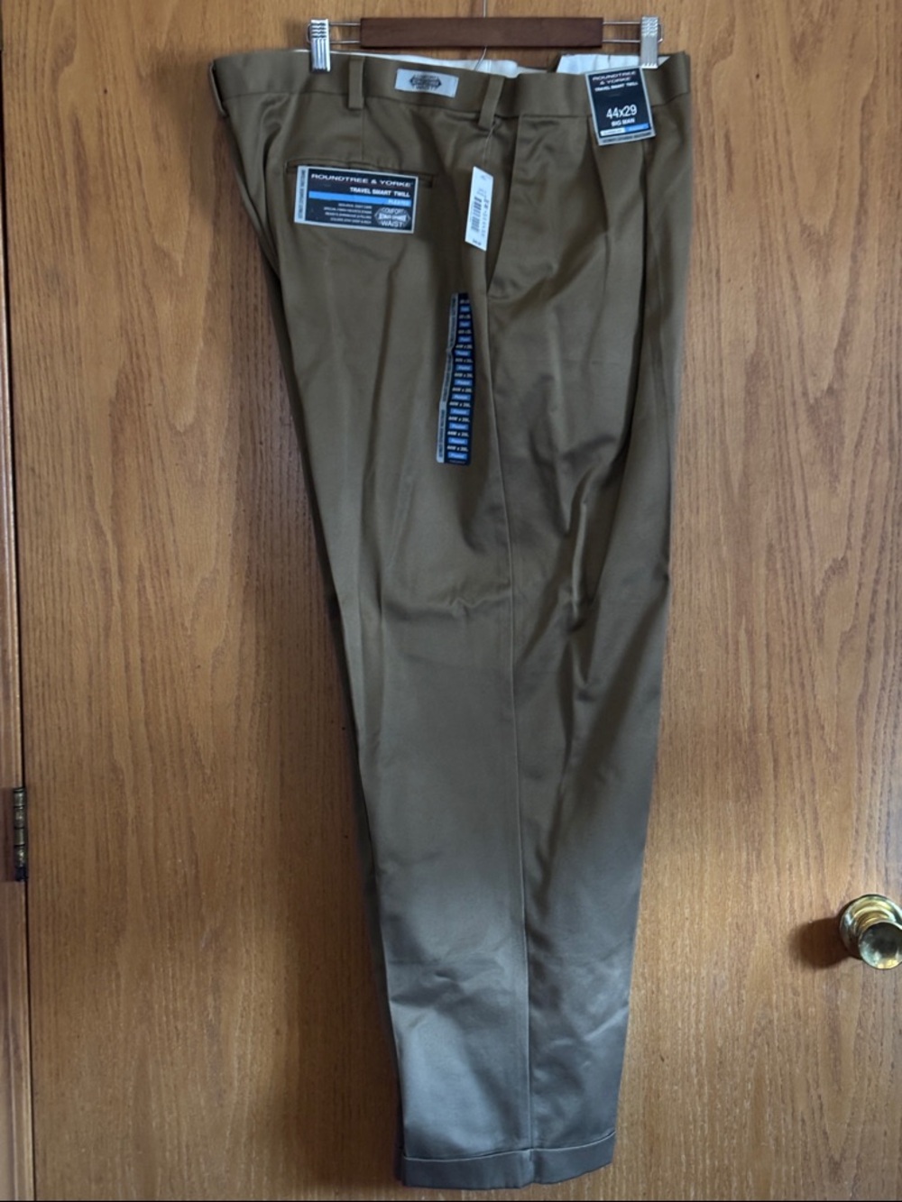 Men's Dress Pants in Clay twill Classic Flat Front